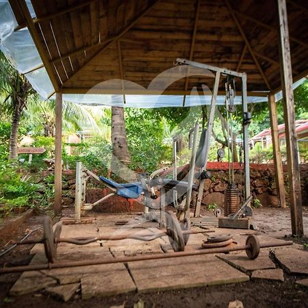 Zulu Land Cottages - Near Curlies Beach Shack And Shiva Valley - Anjuna Beach Extérieur photo